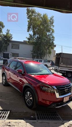 نیسان پاسفایندەر